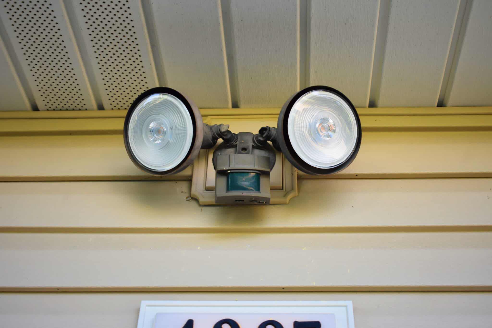 Motion detection light, Motion sensor lights.