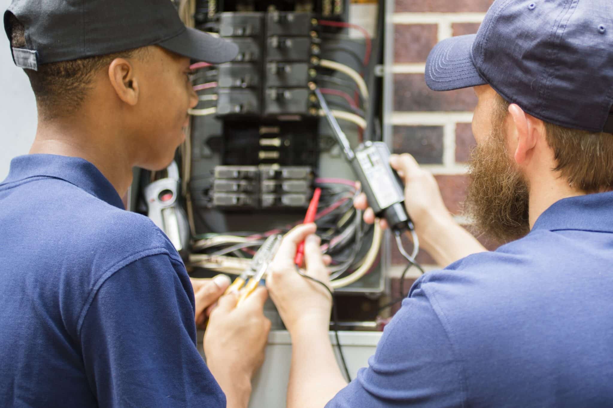 Professional check electric meter, Multiwire branch circuits.