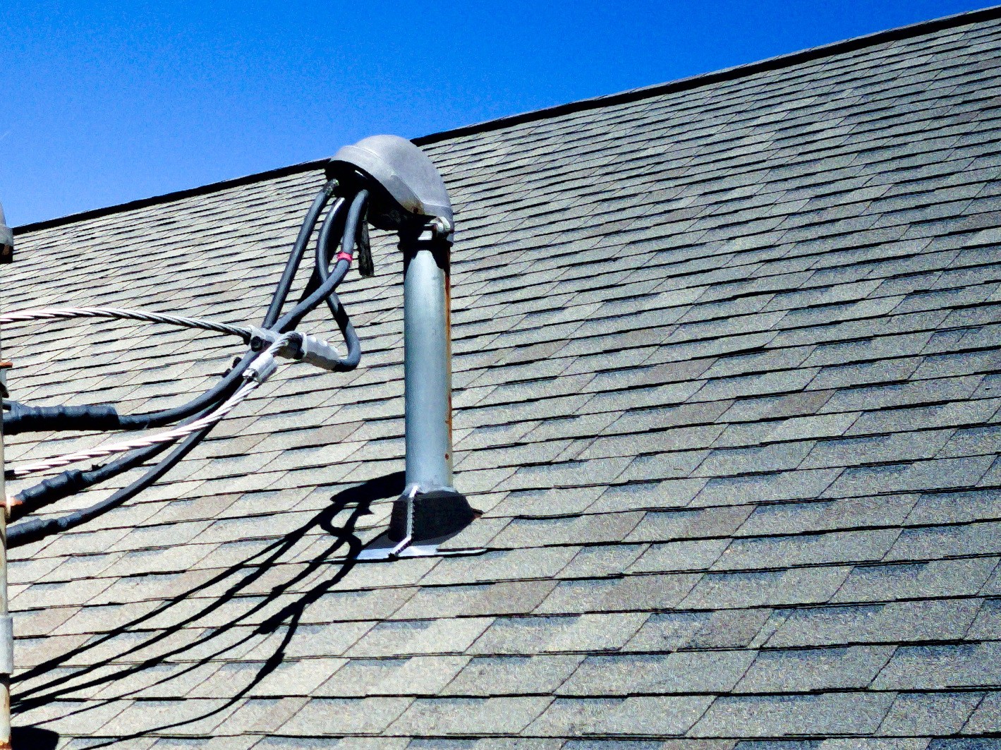 What service mast drip loop.